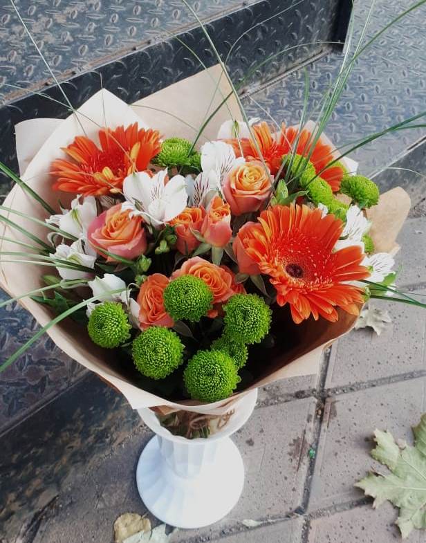 Букет цветов из: Герберы, Хризантемы, Альстромерии и Розы в Ильском