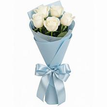 Букет 5 Белых роз Проуд в Ильском