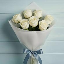 Букет 7 Белых роз Эдлесс Лав в Ильском