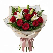 Букет цветов из:  Лилии и Розы #REPLACE_PRED# Ильском