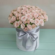 Цветочная композиция из Розы в шляпной коробке в Ильском