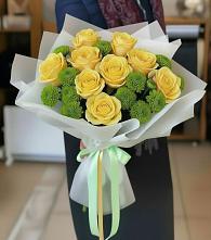 Букет цветов из:  Хризантемы и Розы в Ильском