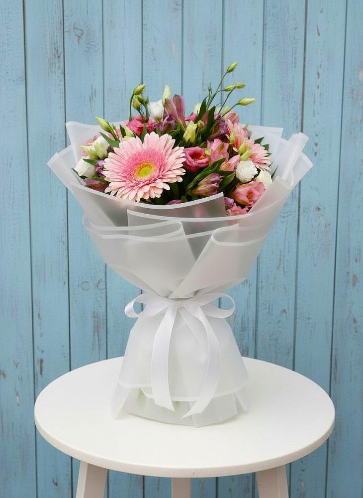 Букет цветов из: Герберы, Альстромерии и Лизиантусы в Ильском