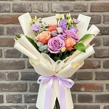 Букет цветов из:  Лизиантусы и Розы #REPLACE_PRED# Ильском