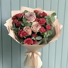 Букет цветов из:  Гвоздики и Розы в Ильском