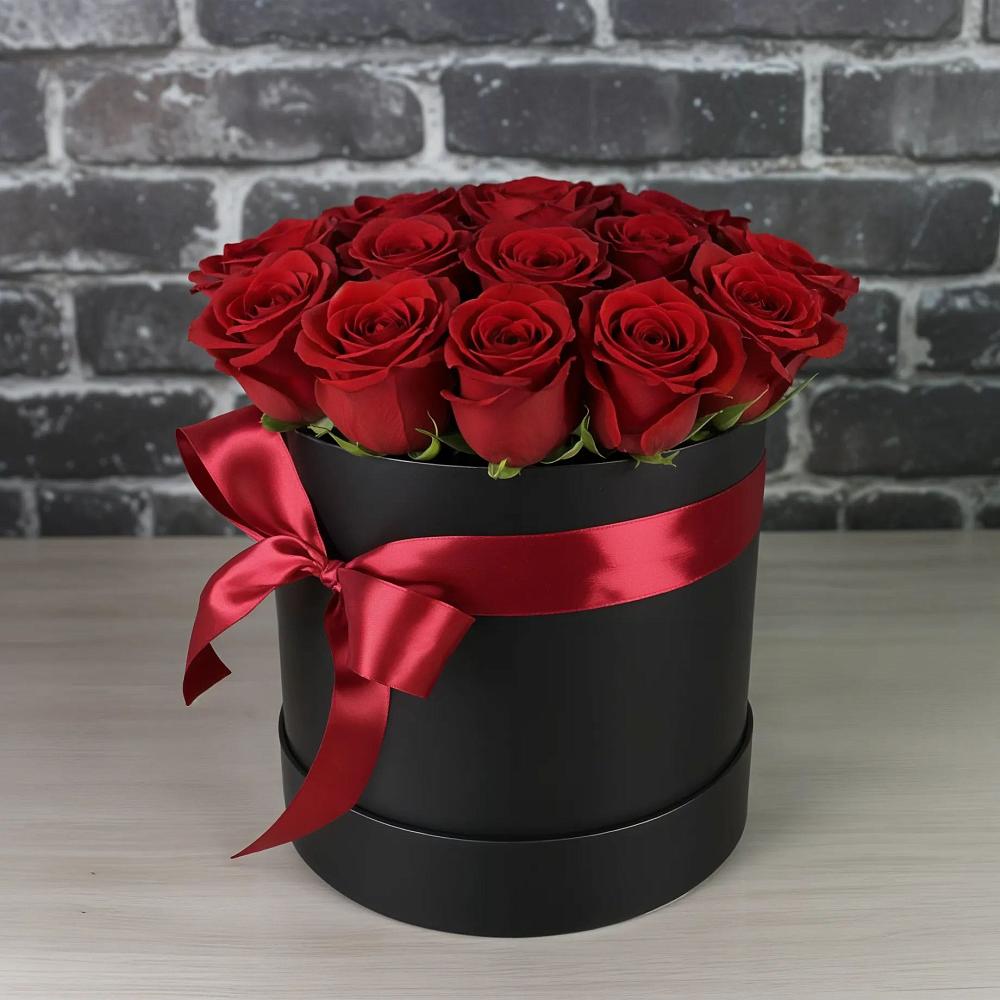 Цветочная композиция из Розы в шляпной коробке в Ильском