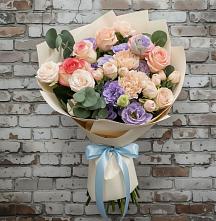Букет цветов из:  Розы, Лизиантусы и Гвоздики в Ильском